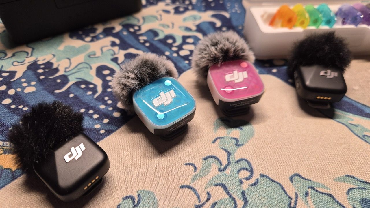 기존 Mic Mini 1세대와 2S 전면 플레이트 비교